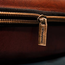 Load image into Gallery viewer, Clamshell Cases