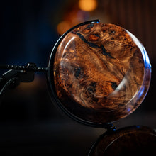 Load image into Gallery viewer, Caldera Closed LTD Walnut Burl