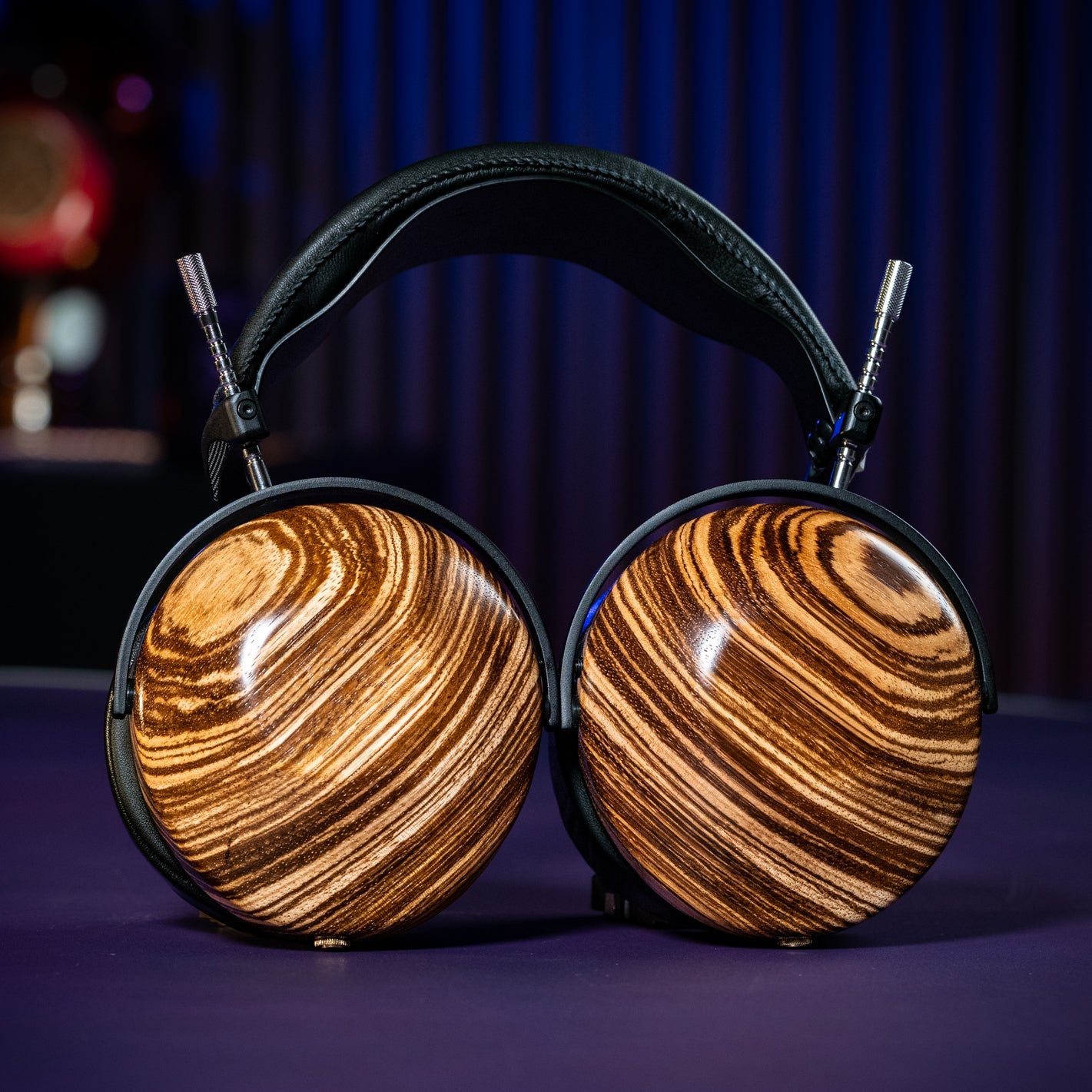 BOKEH Closed LTD Zebrawood – ZMF Headphones