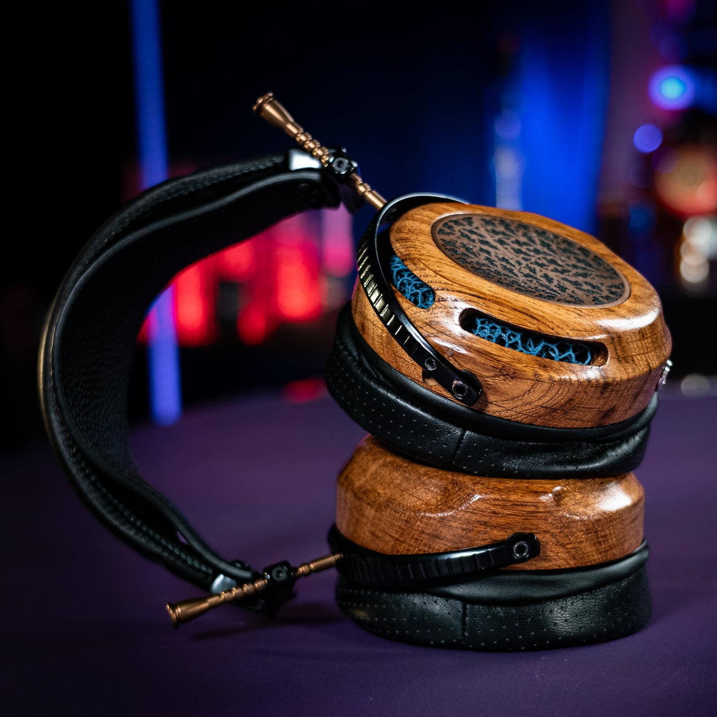 Tessidera LTD English Brown Oak – ZMF Headphones