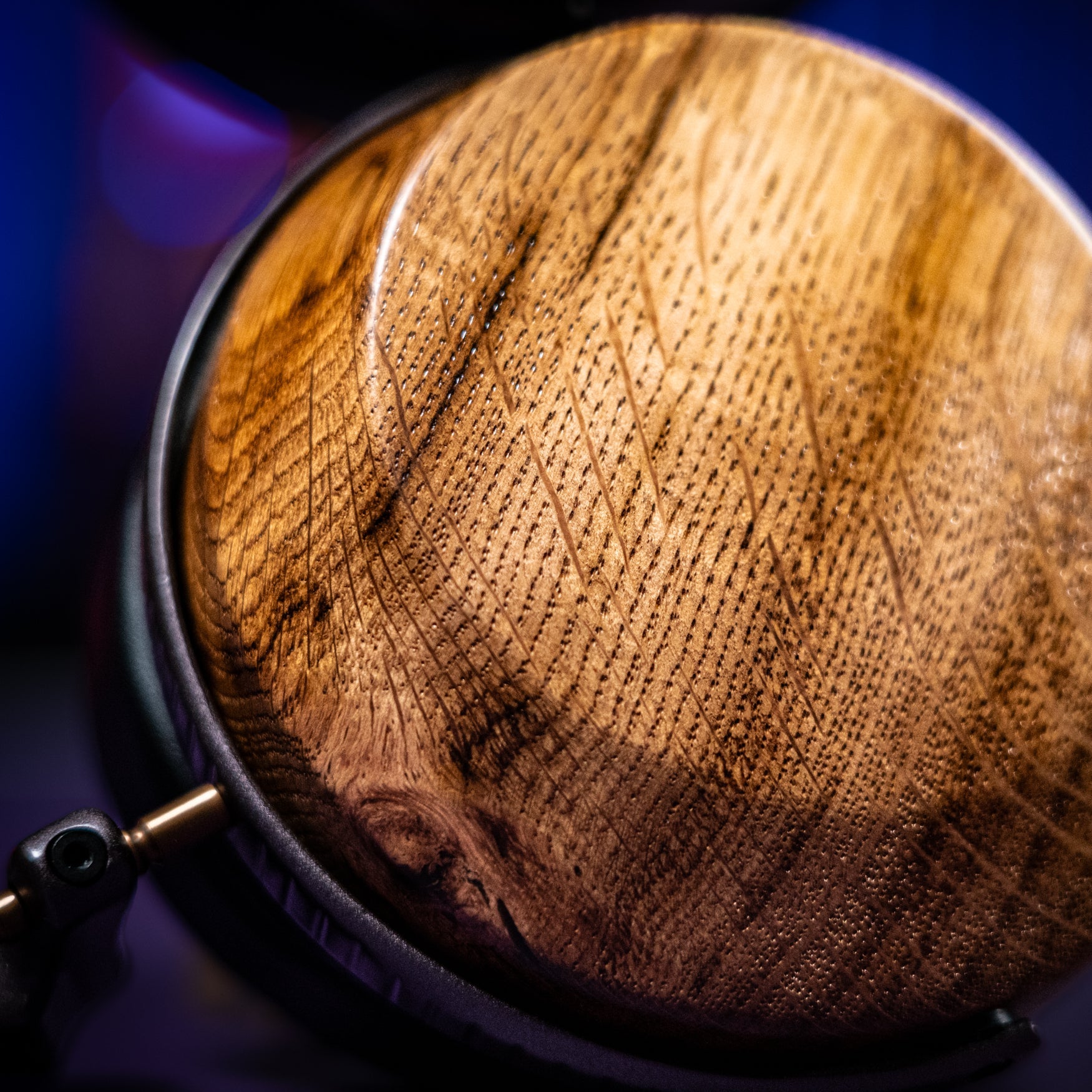 Atrium Closed LTD English Brown Oak – ZMF Headphones