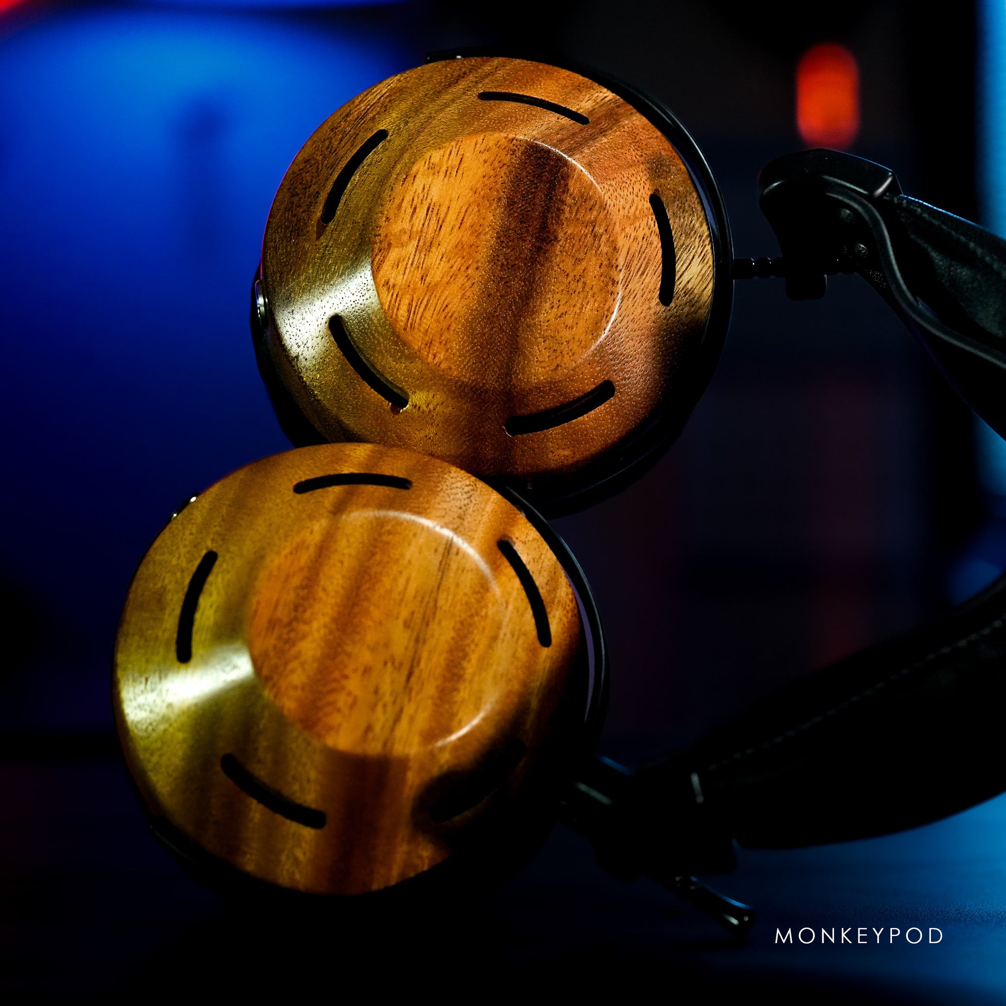 LTDEikon_Monkeypod_Shopify5_1024x1024@2x.jpg